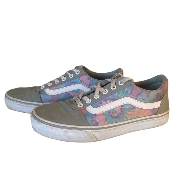 Vans Shoes - Vans tie dye old skool shoes size 9.5